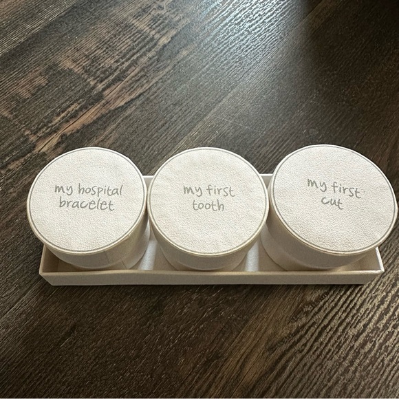 Adorable Baby Keepsake Round Boxes Set of 3 - New - Picture 7 of 7